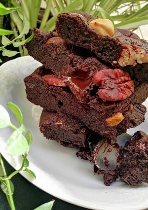 Une photo de Fondant chocolat noir fruits secs🍫sans sucre