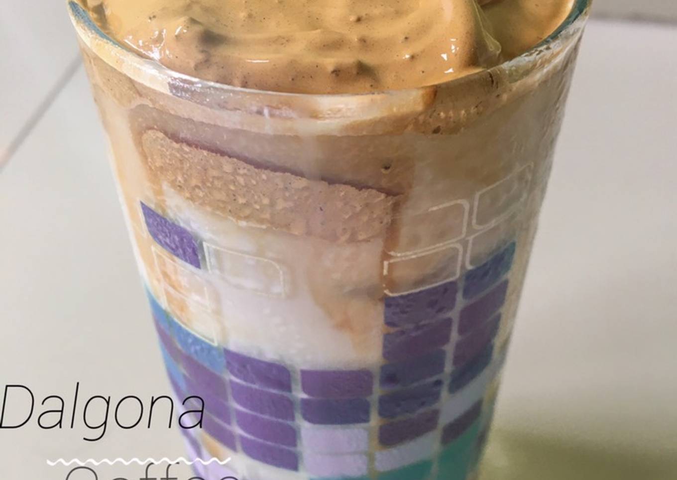 Dalgona coffe