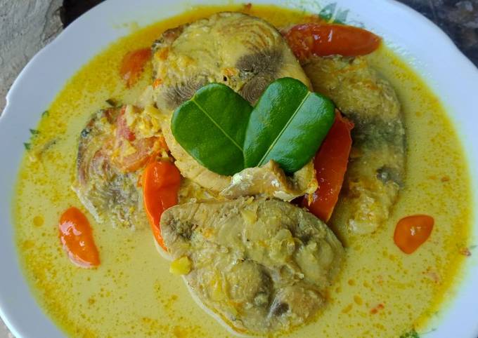 Resep Ikan Tongkol Kuah Kuning oleh Frizka Arlyfia Firdha