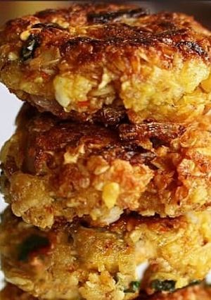 वेजी ओट्स पैटी (Veggie oats Patty recipe in Hindi) रेसिपी मुख्य फोटो