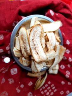 કેળા વેફર (Banana Wafer Recipe In Gujarati) રેસીપી મુખ્ય ફોટો