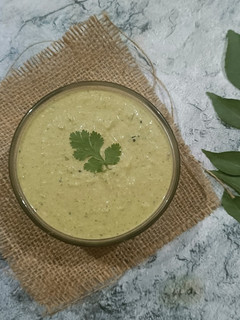 કોપરા ની ચટણી (Kopra Chutney Recipe In Gujarati) રેસીપી મુખ્ય ફોટો