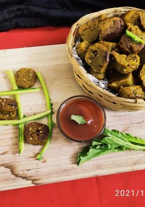 પાલક મૂળા ની ભાજી ના મુઠીયા (Palak Mooli Bhaji Muthia Recipe In Gujarati) રેસીપી મુખ્ય ફોટો