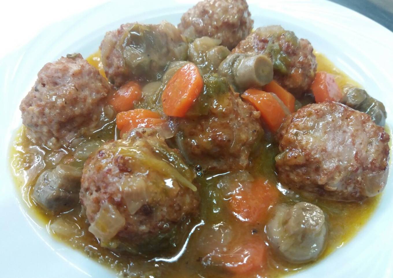 Albóndigas en salsa