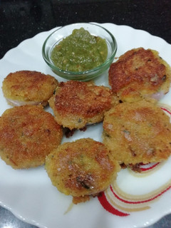 A picture of Stuffed Onion Rings.