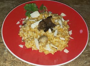 Una foto de Risotto de champiñones y trufas