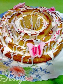 Una foto de Bundt cake de buttermilk y vainilla