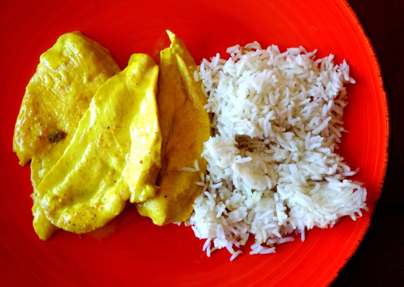 Pollo al curry de coco y arroz basmati (fácil y rápido)
