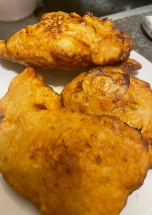 Una foto de Fritos con queso Boliviano