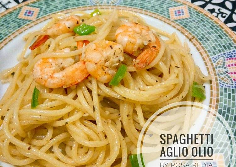 Cara Gampang Menyiapkan Spaghetti Aglio Olio with Prawn, Enak Banget