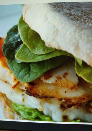 A picture of Breakfast sandwich.