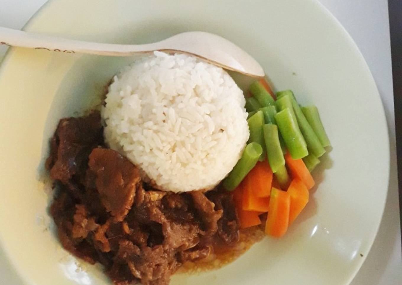 Nasi Daging sapi saus teriyaki