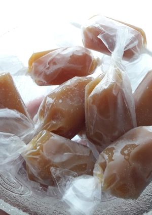 Una foto de Caramelos Butter Toffee de dulce de leche