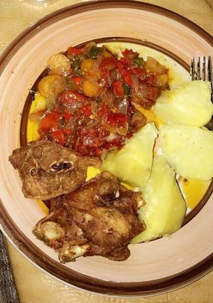 A picture of Boiled Sweet Potatoes with Pepper Sauce.