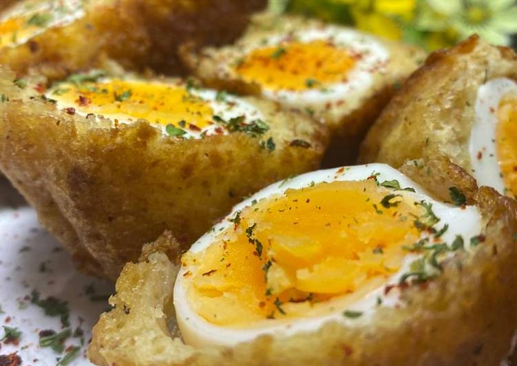 بيض مغلف بالعجين والبقسماط وجبنة الموزاريلا🧀🥚