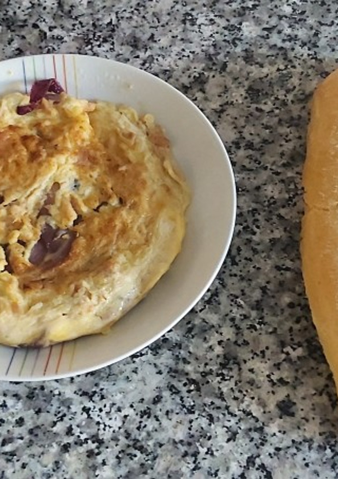 Una foto de Tortilla de atún