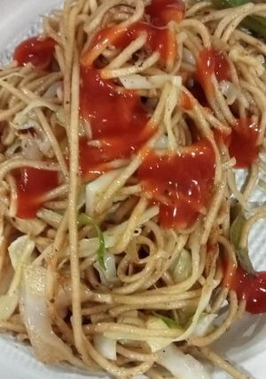 नूडल्स(noodles recipe in hindi) रेसिपी मुख्य फोटो