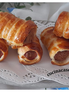 Una foto de Salchichas en hojaldre