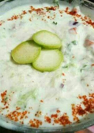 A picture of Bottle gourd raita.