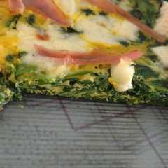 Una foto de 🍕 pizzacake de espinaca