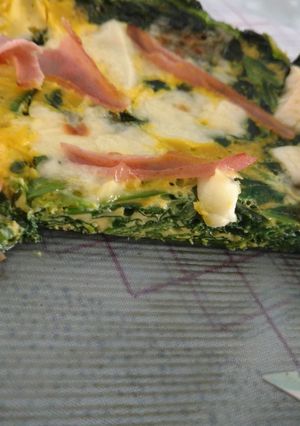 Una foto de 🍕 pizzacake de espinaca