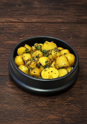PhoronPop 🌿 Aloo Panch Phoron [Vegan] Würziges Kartoffelgericht aus Bengalen (Bangladesch / Indien) Rezepthauptbild