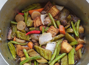 Hình của món Rau củ kho chay.