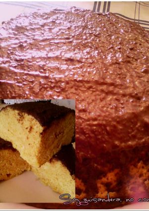 Una foto de Bizcocho de zanahoria cubierto de chocolate al microondas