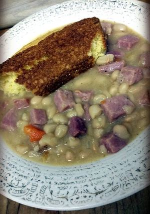 A picture of 27 Minute Ham & Bean Soup.