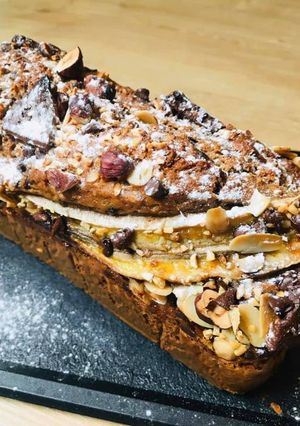 Une photo de Banana Bread aux Pépites de Chocolat et Noisettes