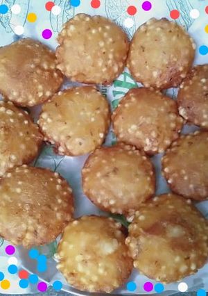 A picture of Sabudana  Vada.