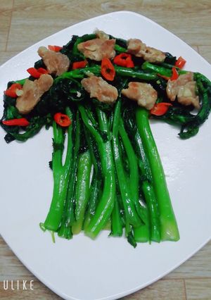 Hình của món Cải ngồng xào thịt.