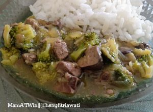 Foto resep Brokoli Hati Ayam Saus Kecap (toddler)
