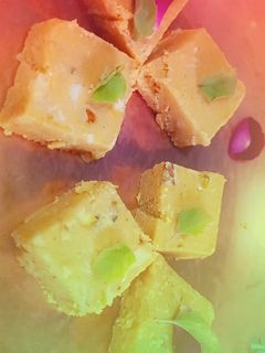 मगस (प्रसादीया लड्डू) रेसिपी मुख्य फोटो