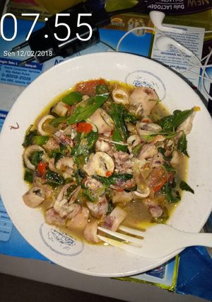 Foto resep Cumi ijo kuah kemangi
