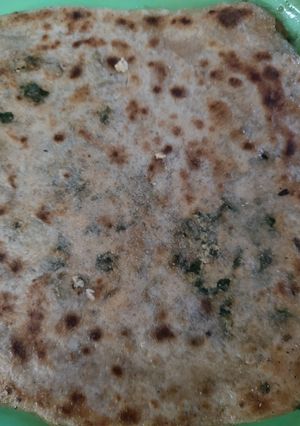 मेथी पनीर का पराठा (methi paneer ka paratha recipe in Hindi) रेसिपी मुख्य फोटो