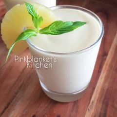 A picture of Mango Pineapple Smoothie.