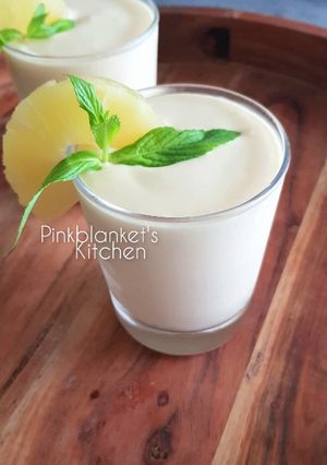 A picture of Mango Pineapple Smoothie.