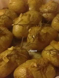 Una foto de Patatas con mostaza de dijon y romero al horno