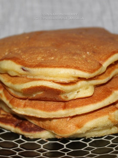 A picture of Apple Pancakes.