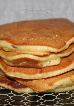 A picture of Apple Pancakes.