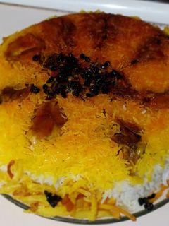 عکسی از دستور أرمنی پلو(ته انداز مرغ)😍