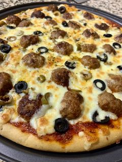 صورة لوصفة بيتزا بالكفتة 🍕🍕