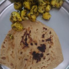 Plain paratha A picture of Plain paratha.