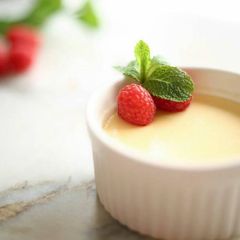 A picture of Crème brûlée.