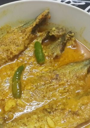 A picture of Bacha fish in coconut mustard paste.