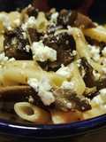 Macarrones con setas y queso feta🍄‍🟫🧀