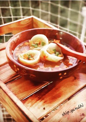 A picture of Veg wonton soup.