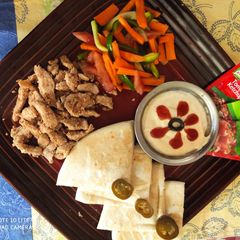 A picture of Chicken shawarma.