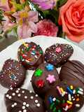 Chocolate-Covered Peanut Butter Easter Eggs 🐣